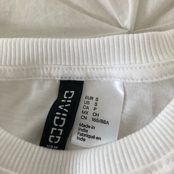 White crop top 🤍🧡 - Picture 3 of 3